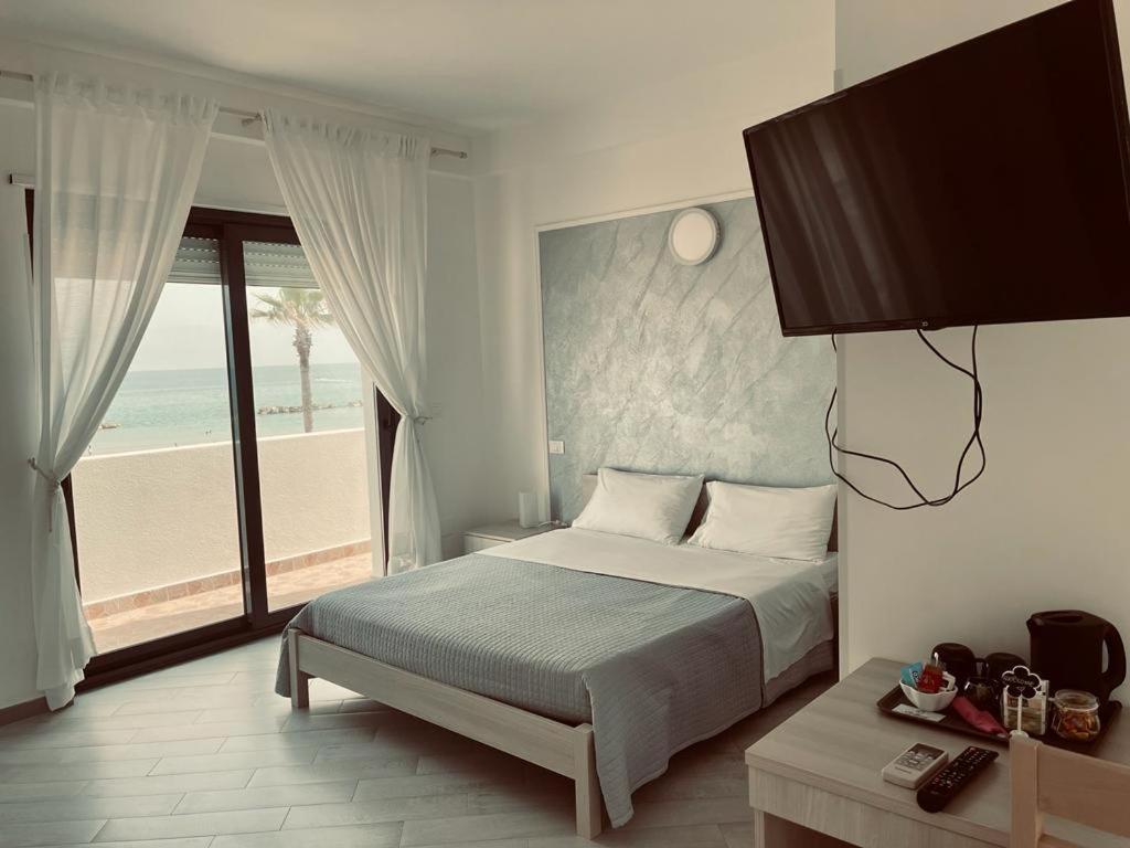 Carfagnini Rooms Термолі Екстер'єр фото